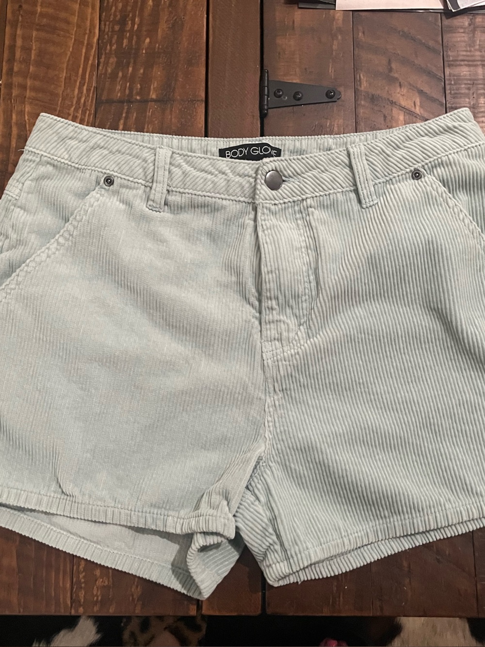 Body Glove Women’s Mint Green Corduroy Shorts Size 11